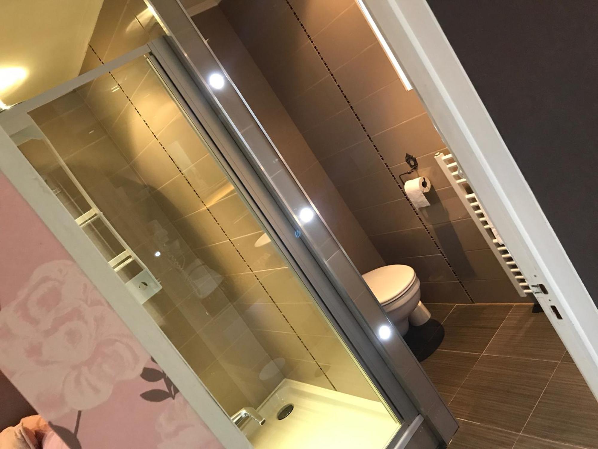 Le Cosy Hotel Бульон Экстерьер фото