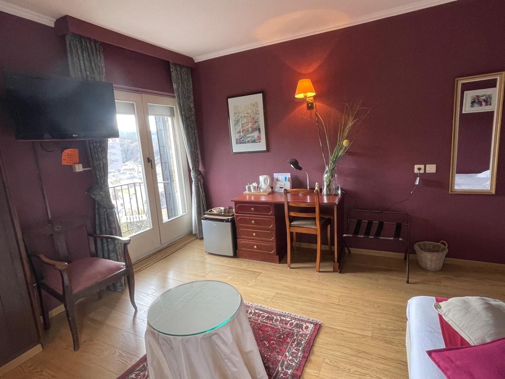Le Cosy Hotel Бульон Экстерьер фото