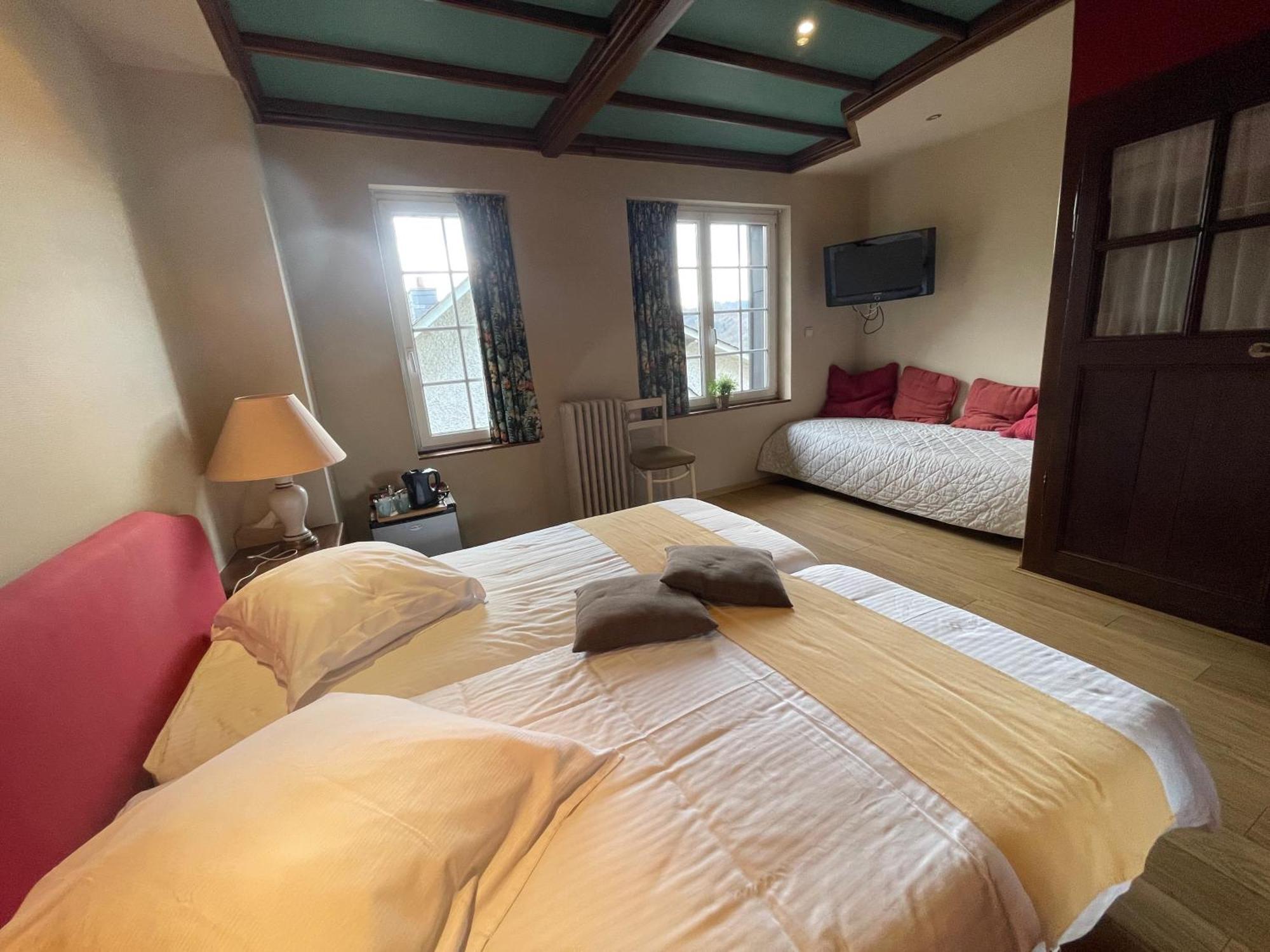 Le Cosy Hotel Бульон Экстерьер фото