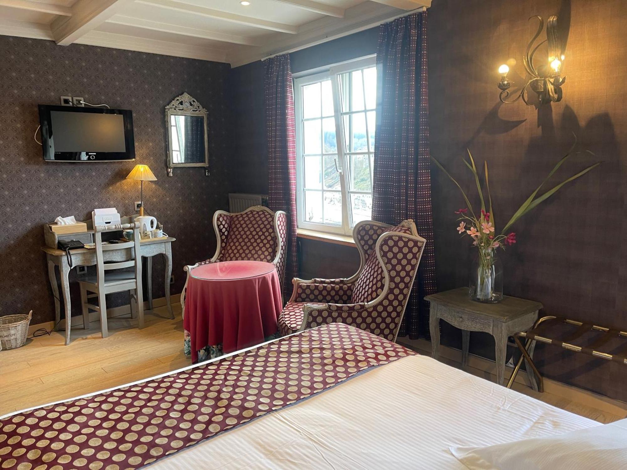 Le Cosy Hotel Бульон Экстерьер фото