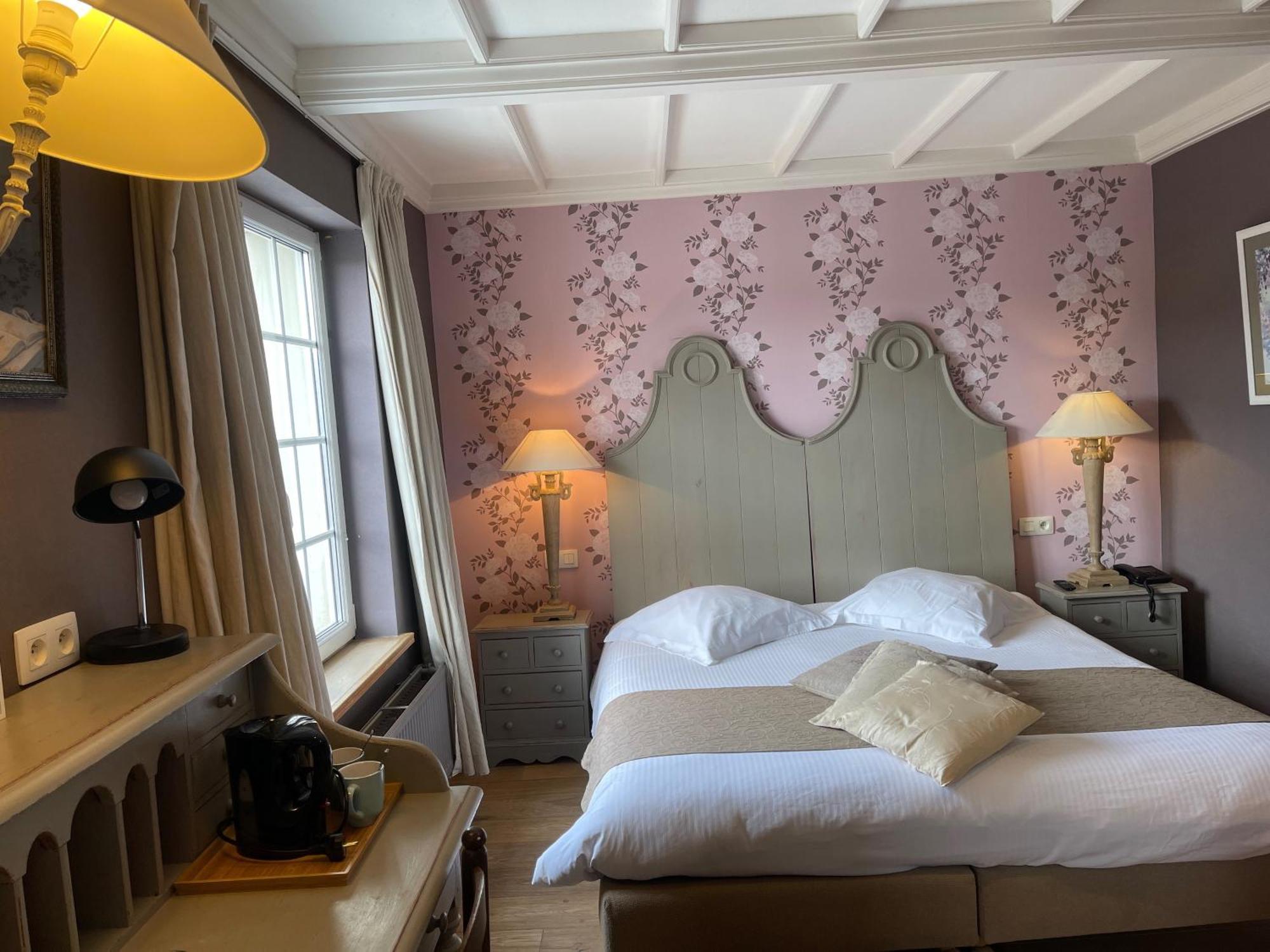 Le Cosy Hotel Бульон Экстерьер фото