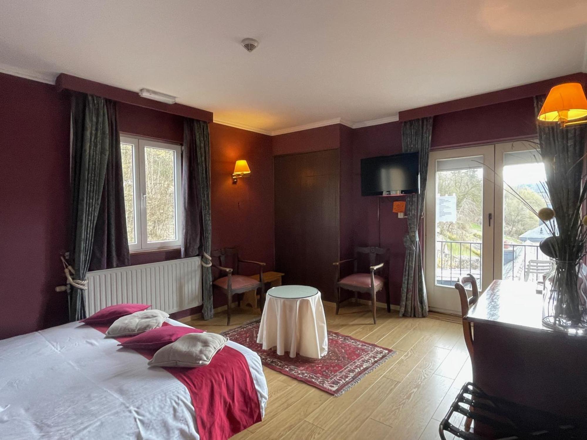 Le Cosy Hotel Бульон Экстерьер фото
