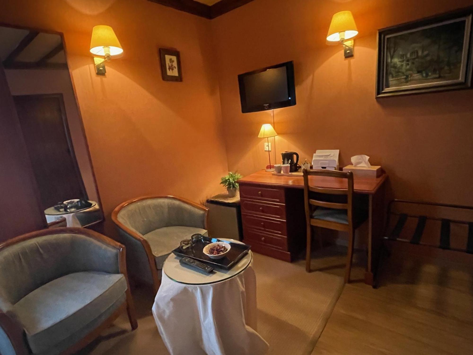Le Cosy Hotel Бульон Экстерьер фото